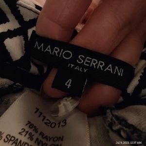 Mario Serrani Geometrical Designed Flat Front Black and White Shorts Size 4